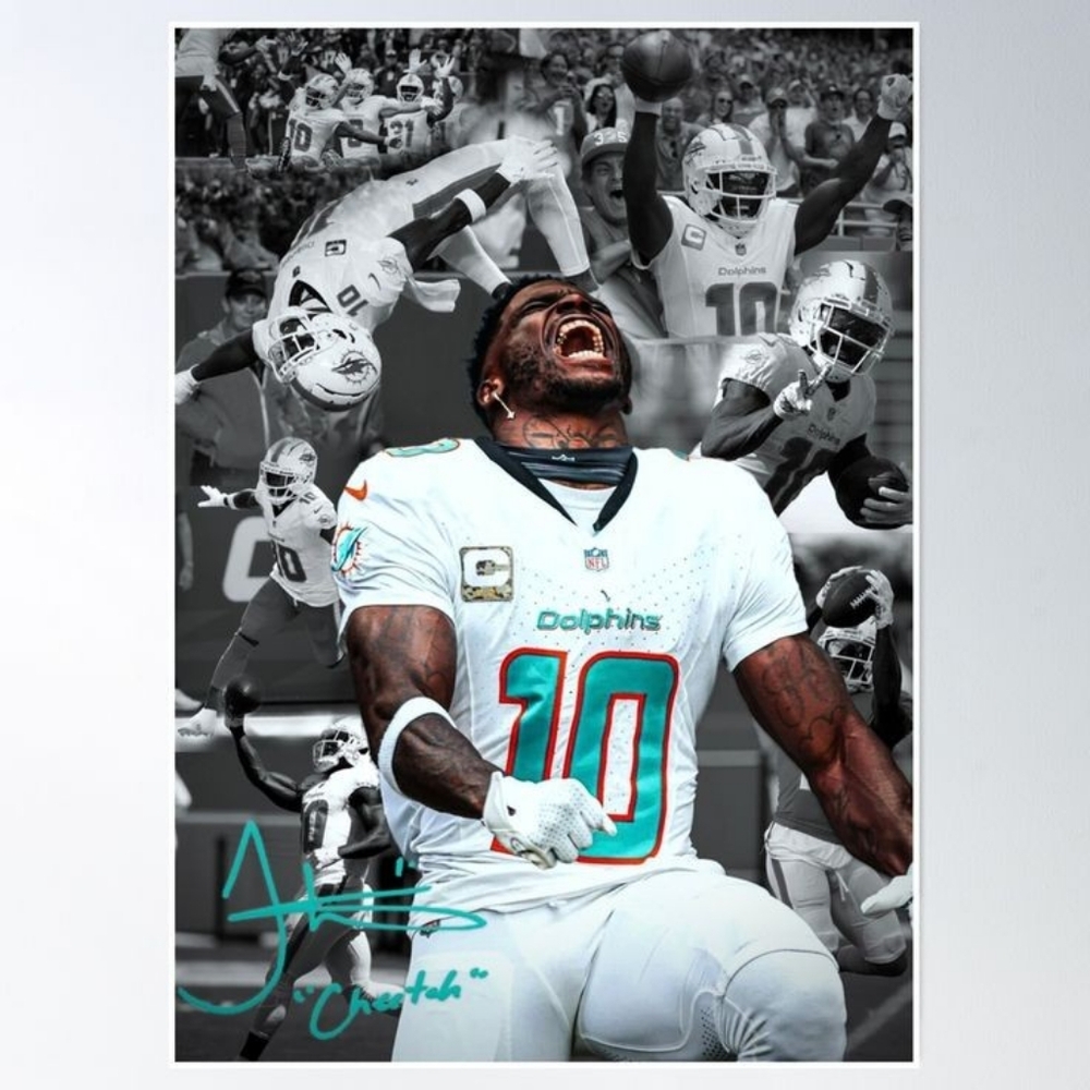 Tyreek Hill Miami Dolphins Mini Helmet Football Sports Box